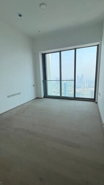 “Rustomjee Crown, Prabhadevi – Spacious 3-5 BHK residences with sea-link views.

